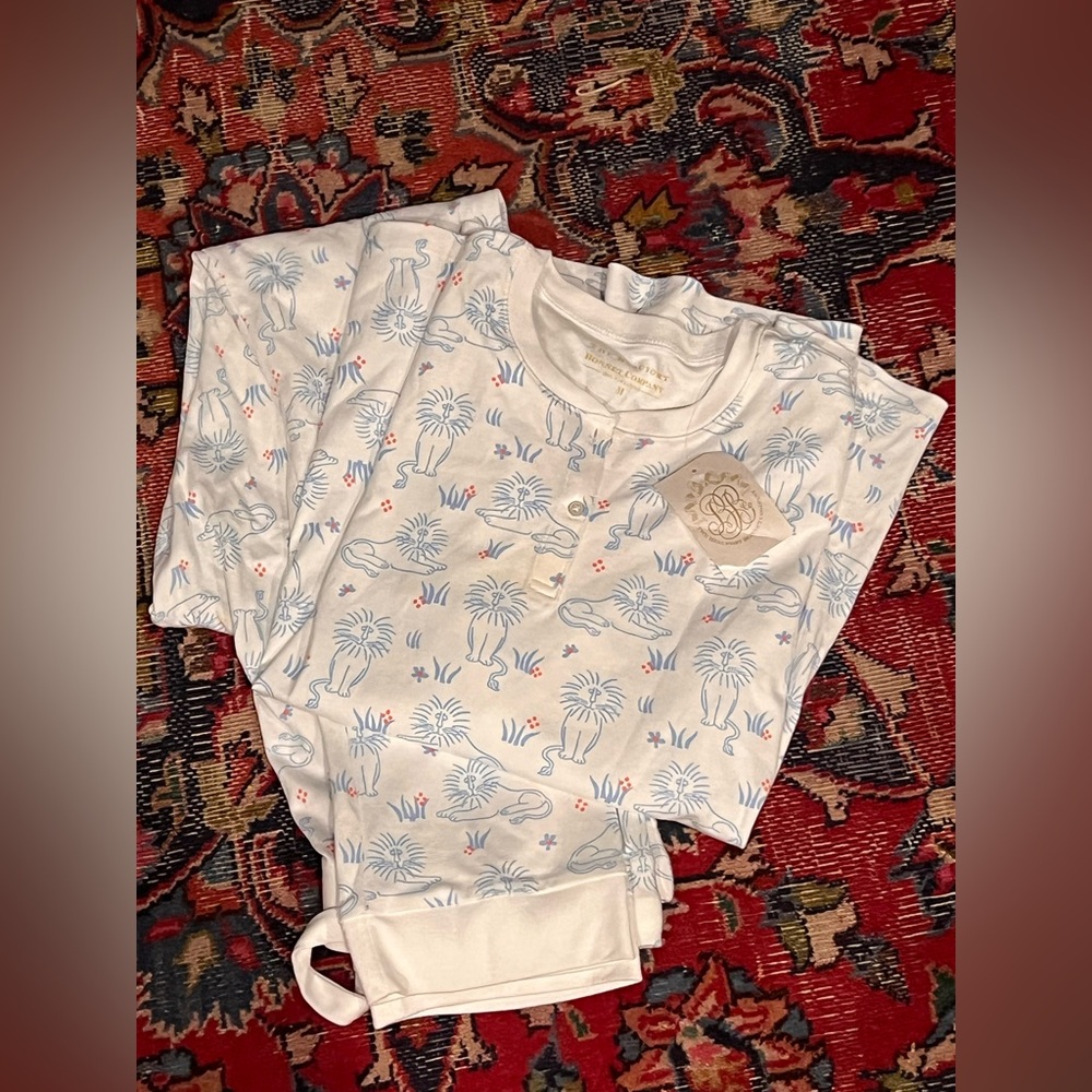 Women’s The Beaufort Bonnet Company Pajamas - Just Lion Around- M- NWT